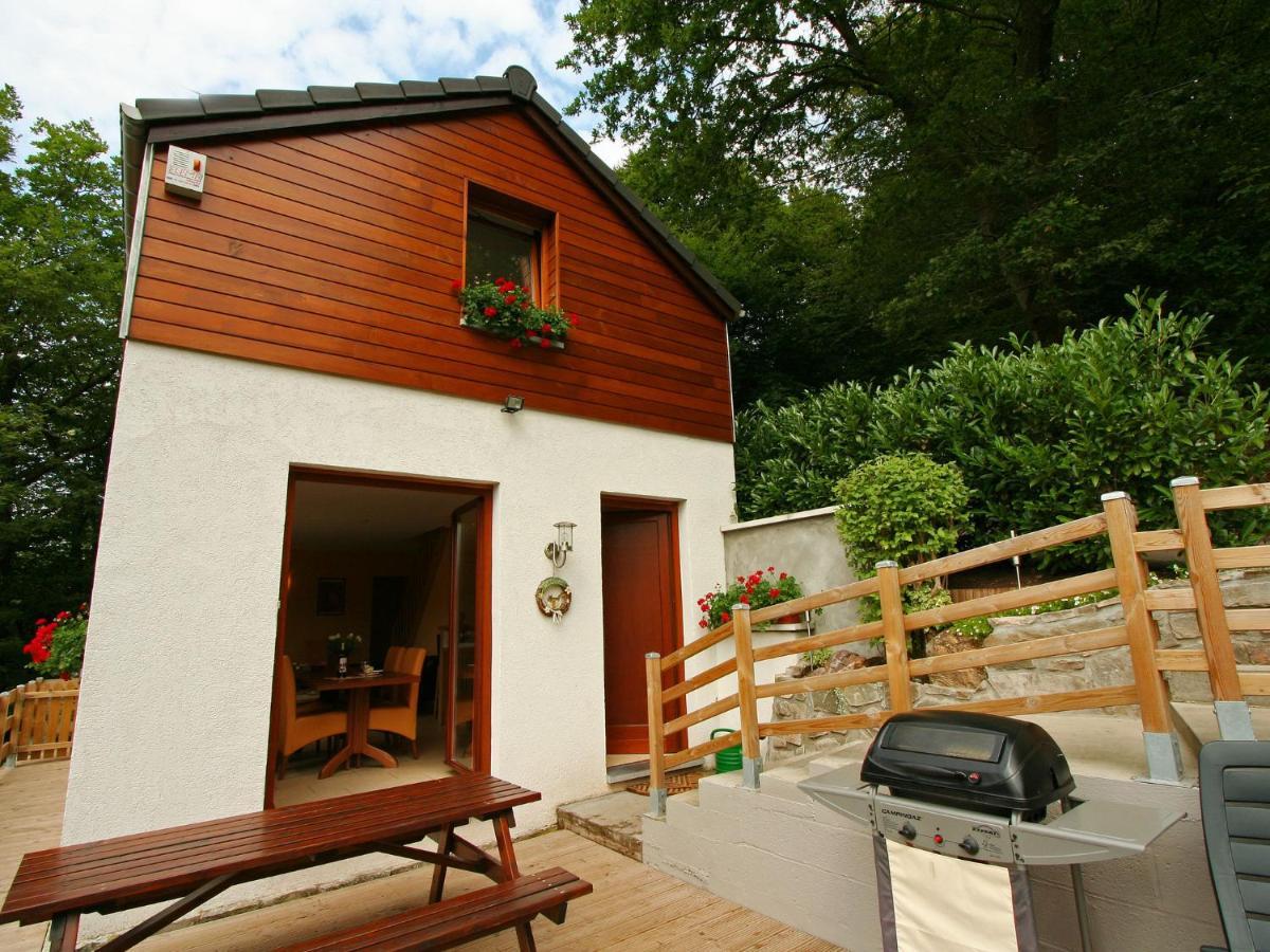 Cottage With A Terrace And A View Of The Valley 아이웨일 외부 사진