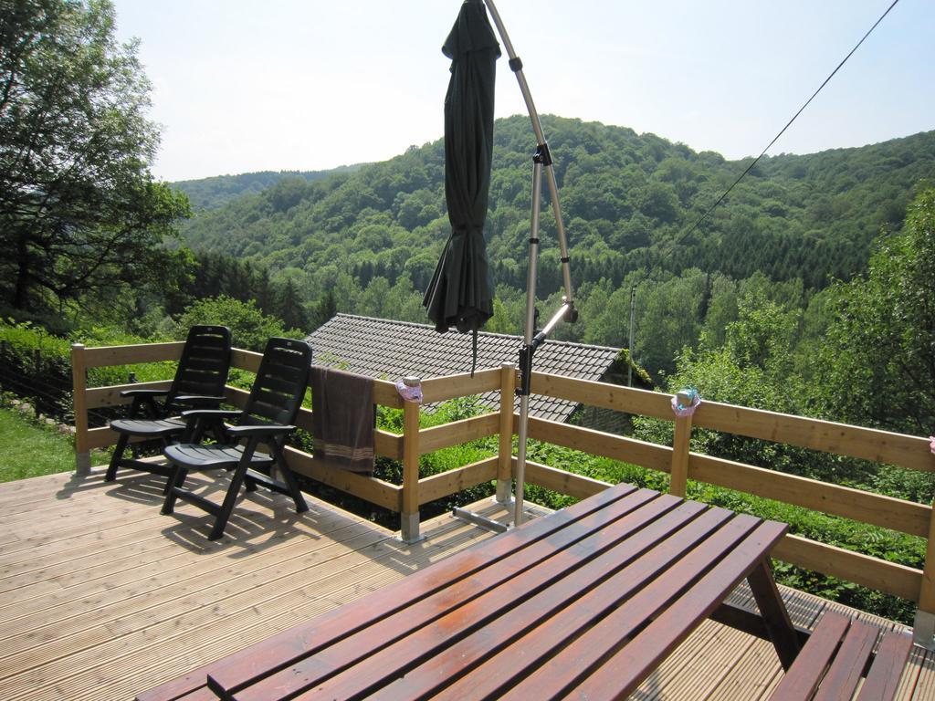 Cottage With A Terrace And A View Of The Valley 아이웨일 외부 사진
